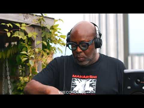 Jumpin Jack Frost - Planet V Rootop Session: Live from Manchester