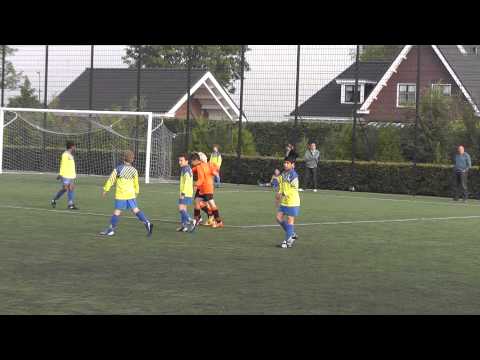 8 sept 2012 VV De Meern E5 - OSM E3 beker 11-1 Doelpunt Sem