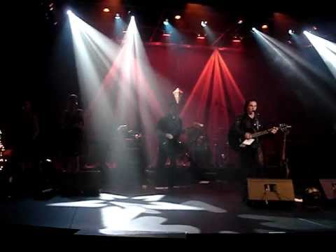 DOUBLE DIAMOND - "CHRISTMAS":  Red Red Wine (Neil Diamond Tribute)