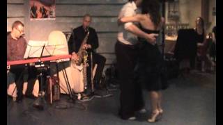 Leandro Furlan y Gaia Pisauro 1/3 [milonga] (August 25, 2011)