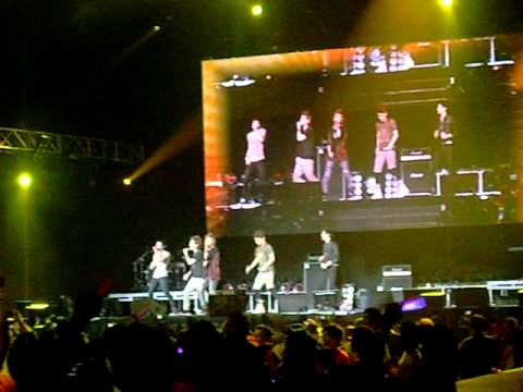 SHINee Lucifer 100904.AVI