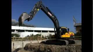 preview picture of video 'Volvo EC300 DL'