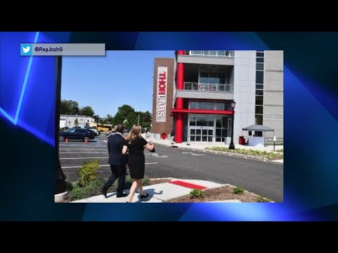 NJ Newton Thorlabs Ribbon Cutting