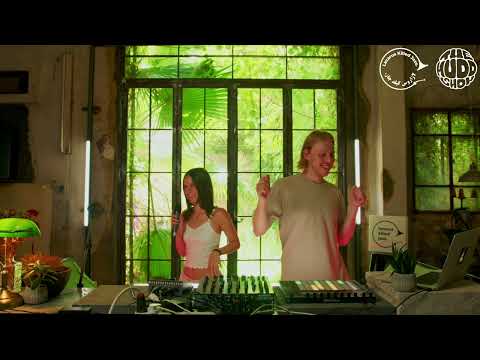 Trent Voyage & Elena Moroder (live) | themuddshow x Lazarus Killed Jazz