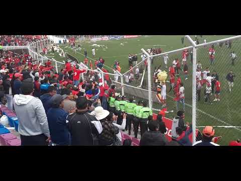 "Cienciano Campeón Liga 2 - 2019 - La celebración" Barra: Fvria Roja &bull; Club: Cienciano