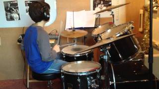 Adam McGroarty plays 'Santa Claus Is Coming to Town'