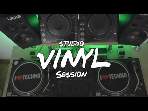 Old School Techno Mix 100 % Vinyl Only Session vol.8 // 2000 - 2010 // mixed by Lukash Andego