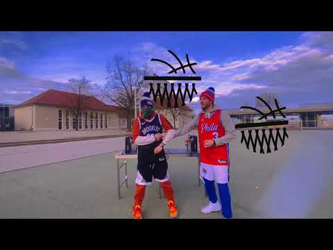 We love basketball! Invented our own smart mini basketball game #hoopaz #tablegame #realgameplay