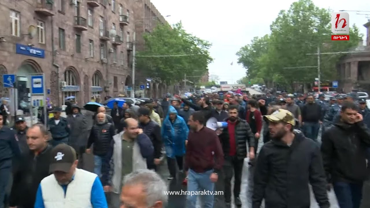 Բողոքի անհնազանդության ապակենտրոն ակցիաներ Երևանում․ ուղիղ