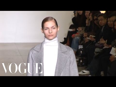 Fashion Show - Jil Sander: Fall 2009 Ready-to-Wear