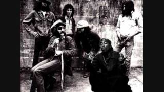 Doctor Hook ft 2Pac -- When Your In Love With A Beautiful Woman [Remix]