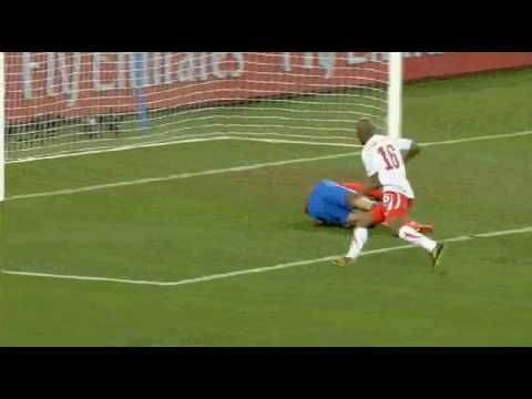 World Cup 2010 *Switzerland vs Spain* - AMAZING!!! Gelson FERNANDES GOAL *SLOW MOTION*