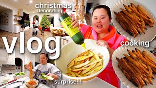 VLOG: cooking easy home recipes, decorating for christmas, making a gift basket, have dinner w/ me 😊