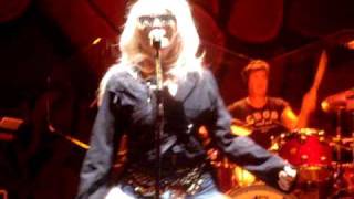 Blondie &quot;The Hardest Part&quot; live at the OC Fair Aug 8, 2010