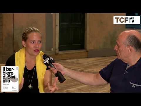 Intervista a Elena Belfiore- Il Barbiere di Siviglia all'Arena del mare 27 e 29 luglio