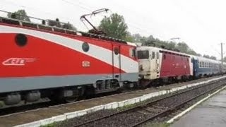 preview picture of video 'Romania: 477-773-2 & 46-0103 depart Medias (Sibiu County) hauling the IR375 from Budapest to Brasov'