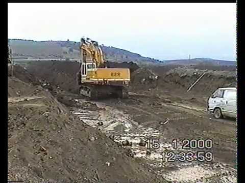 Liebherr 952 powered by cummins    GREECE