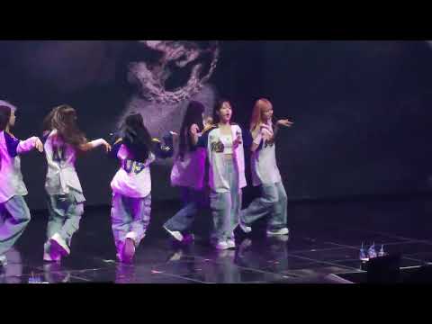 231008 NMIXX - Love Me Like This | 1st Fan Concert NMIXX change up: MIXX UNIVERSITY