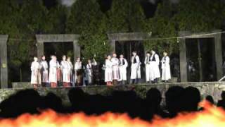Croatian traditional folk dance: S one strane Dunava