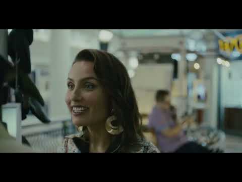 Atlanta 4 x 4 Earn's Dad Mall Scene