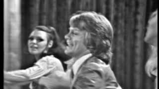 Claude François - C&#39;Est La Même Chanson (&quot;Paris Vacances&quot; 11/07/1971)