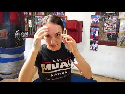 Sylvie's Muay Thai Technique Vlog - Karuhat Forward Check