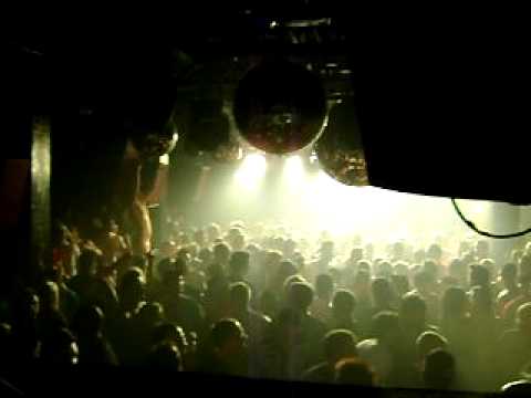 Stephan Grondin Feat Ceevox - Why Can't U Be - Parking Feb 2010.mov