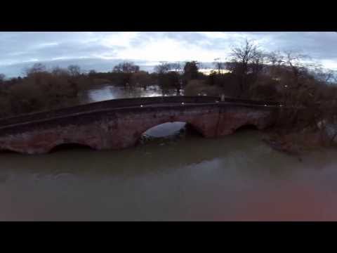 River Thames flooding at Sonning Feb 2014 Aerial Photography with Phantom 2