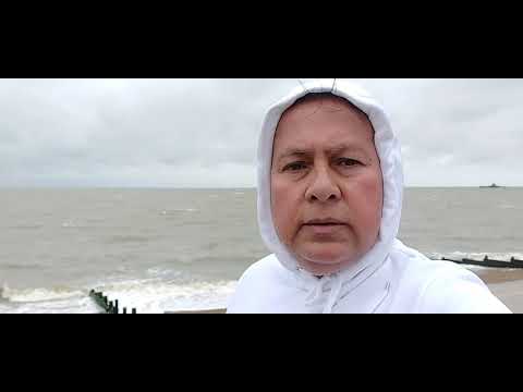 হান্ড-বে সমুদ্র সৈকত। ইংল্যান্ডের বৃহত্তম সমুদ্র সৈকত এর মধ্যে একটি। Herne Bay  Kent, England)