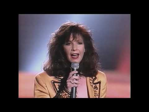 He hurt me bad (in a real good way) - Patty Loveless - live 1993
