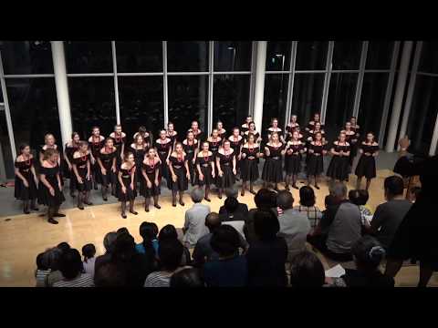 SKOWRONKI Girls Choir, Alicja Szeluga / Clap your hands by Katarzyna Danel