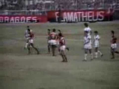 Flamengo 5 x 0 Bonsucesso (25/08/1985)