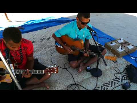 Plantation Island Resort String Band - Malie (Cover)