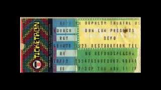 Devo- Patterns (Live In Boston 1982)