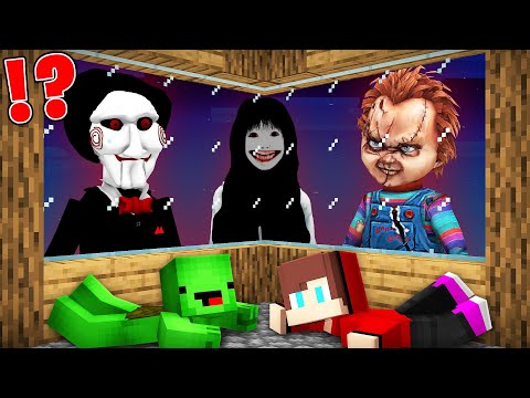 Escaping Horror Characters in Minecraft