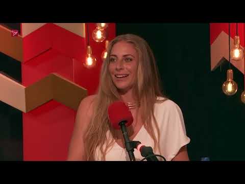 Badgasten: Bryan Stricker en Misha Angèle