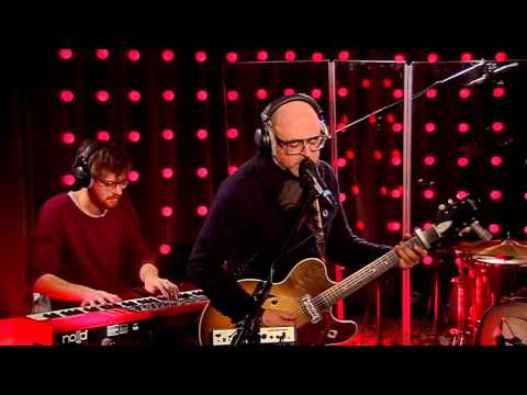 The BSMNT : Marble Sounds - The First Try (live bij Q)