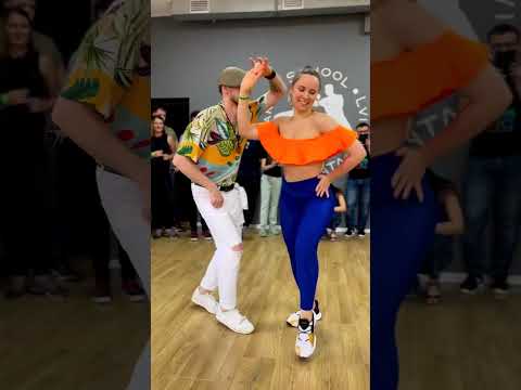 Bachata Blanca - Raul y Maria