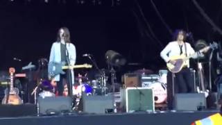 Blossoms - Cut me and I&#39;ll bleed (part 1) - Heaton Park
