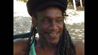 Linval Thompson - Dread are the controller