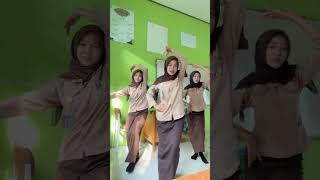 Download lagu #anaksekolah #pramuka #sma #dance #viral #tiktok #beranda #youtubeshorts mp3