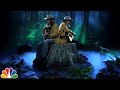 Two Neil Youngs on a Tree Stump