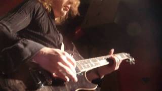 Little Look Back - Axxis - Ritmo & Compás 13/03/2010