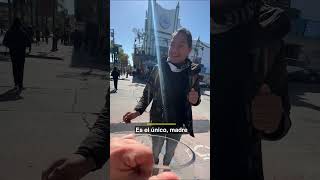 Colombiana cambia cigarros por comida