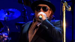 Van Morrison   Gloria in album The Story Of Them)   Listen on Youtube and get on Itunes