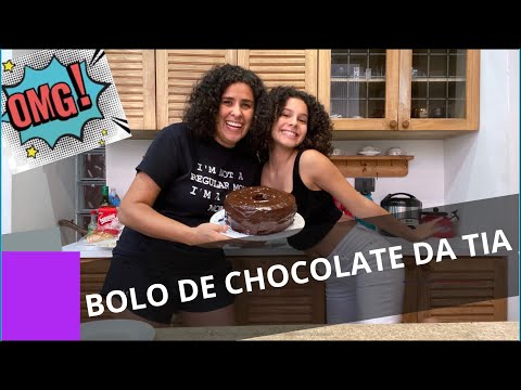 BOLO DE CHOCOLATE MAIS GOSTOSO DA TIA JU / RECEITA FÁCIL - GABRIELLA SARAIVAH