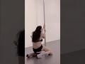 Pamela Safitri Seksi Latihan Pole Dance