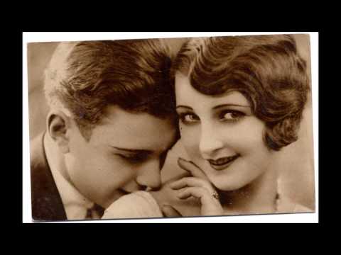 JUST LET ME LOOK AT YOU - Noel Coward with Carroll Gibbons on piano 1938