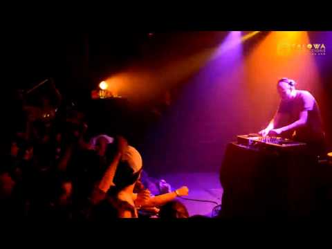 RADIKAL GURU @ La Maroquinerie (Paris - April 2014)