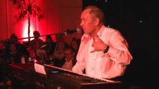 Just like a woman: Mike d'Abo - Band of Angels to Manfred Mann